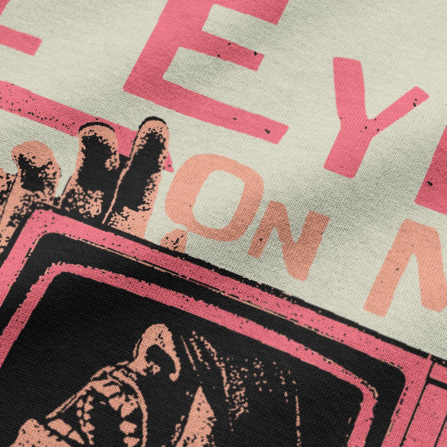 Oversized Streetwear T-Shirt – All Eyez On Me Red Graphic | BLAACK